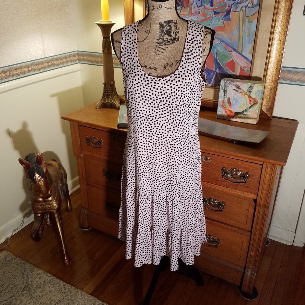 WOMEN'S POLK A DOT DRESS SIZE L